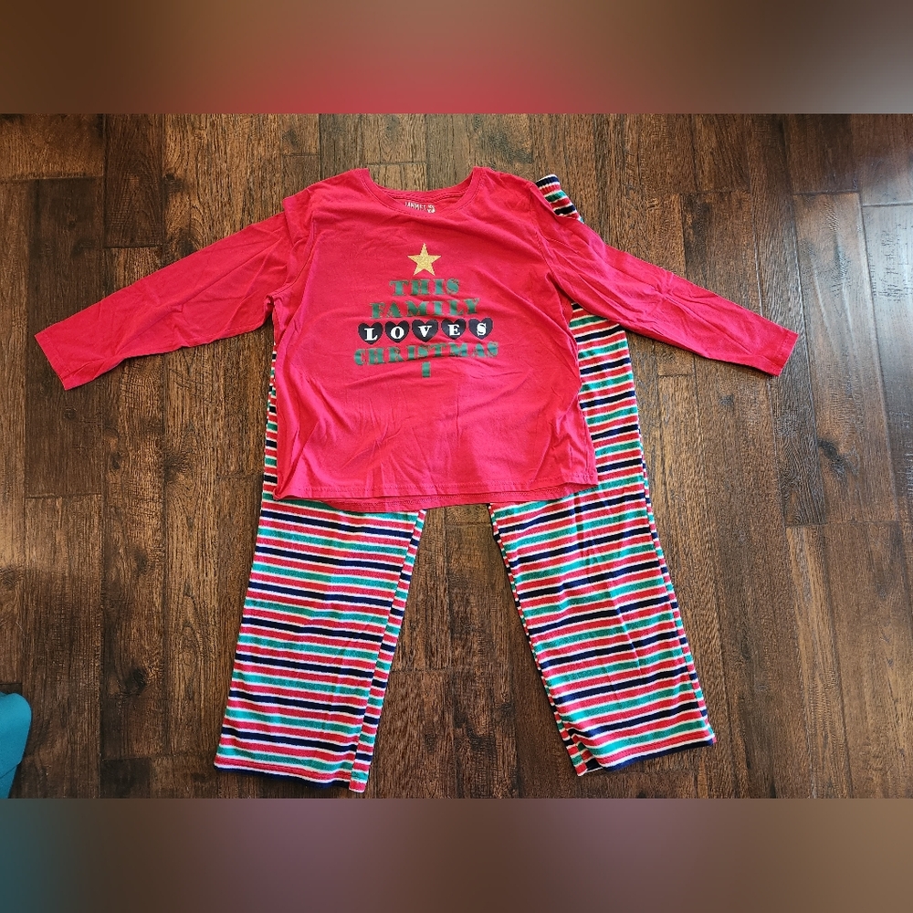Woman's Christmas Pajamas  XXL